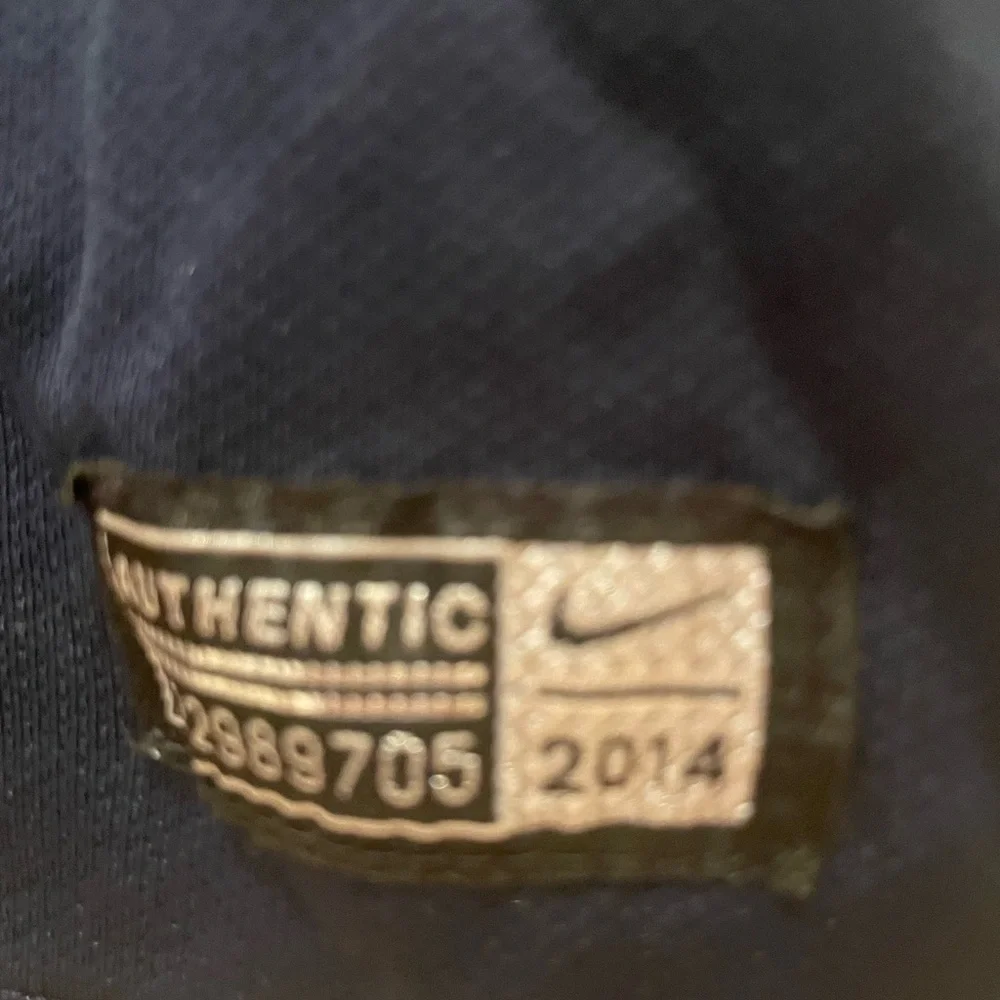 Nike dri-fit authentic men’s Australia Socceroos jersey - Picture 5 of 6